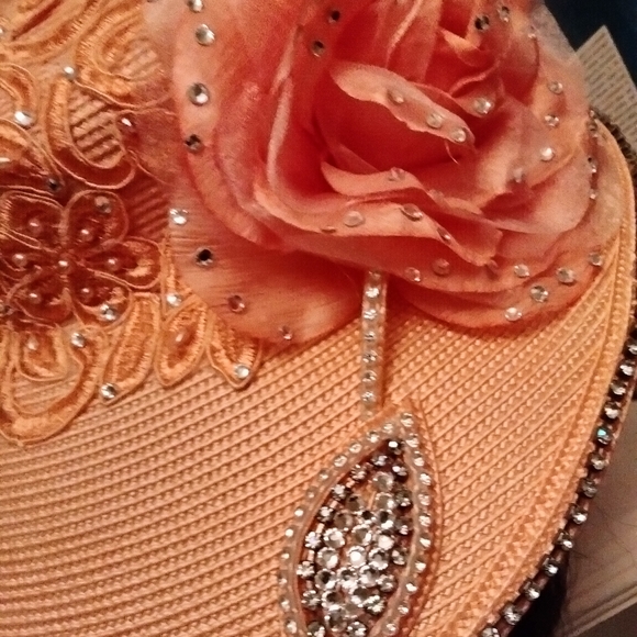 Sunday hat - Picture 3 of 7